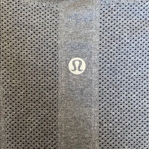 grey lululemon top